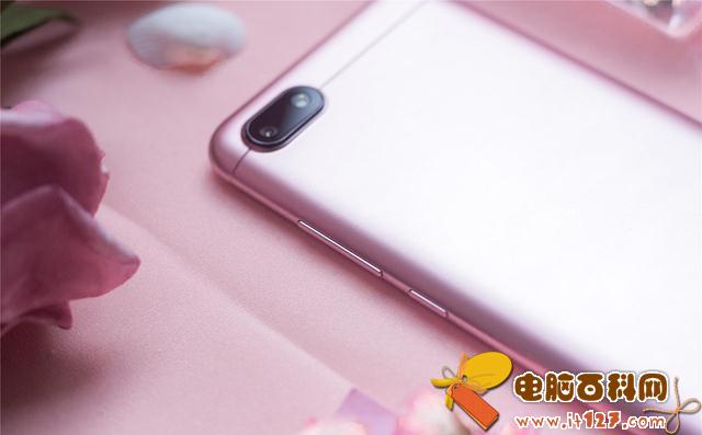 外观小巧漂亮 红米6A樱花粉真机图赏