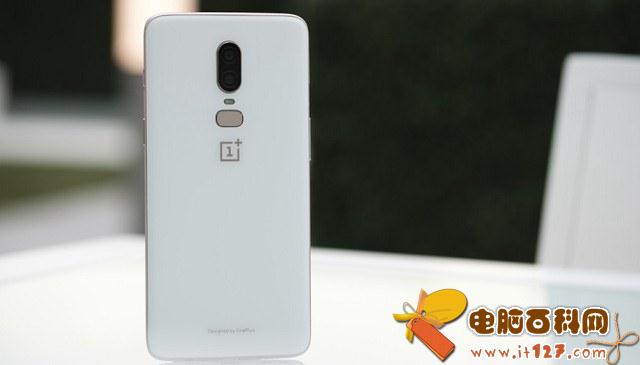 小米8和一加6买哪个好?差价500小米8对比一加6的区别