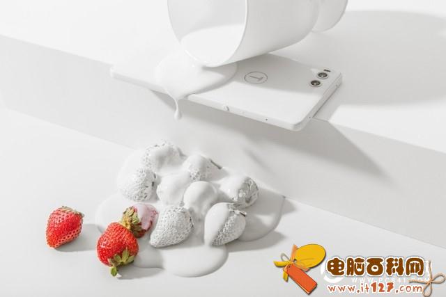 坚果R1白色真漂亮 高清精美图赏