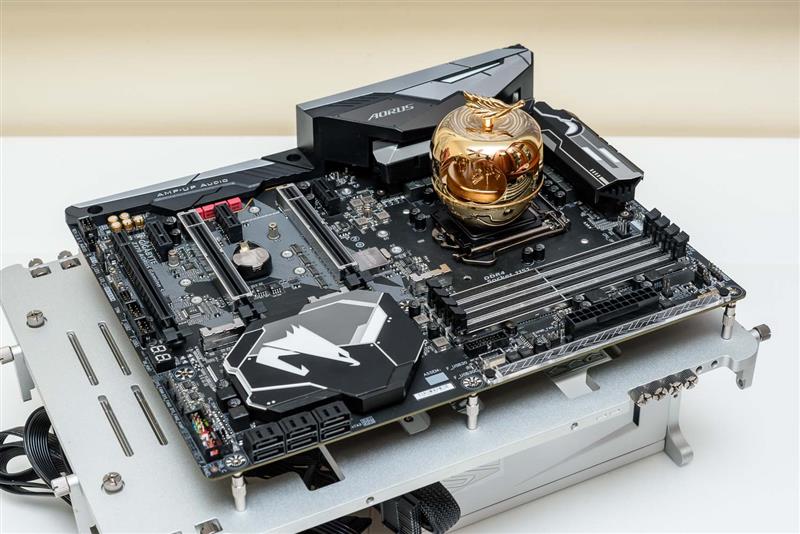 i7-8086K深度评测：i7-8086K和8700K区别大吗？