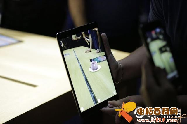 10.5英寸iPad Pro上手图赏:边框更窄+iOS11系统