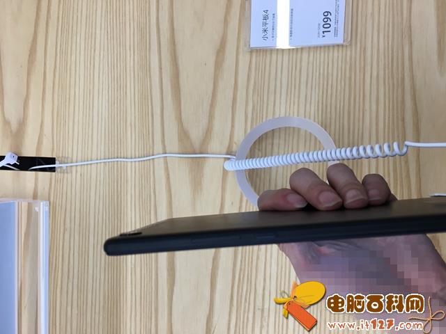 小米平板4实拍图赏:8英寸握持,阅读神器