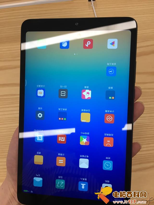 小米平板4实拍图赏:8英寸握持,阅读神器